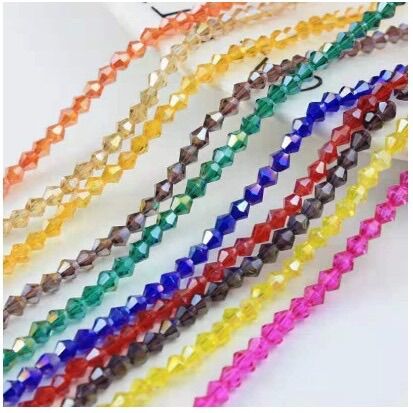 1 dây pha lê chóp 4mm.
