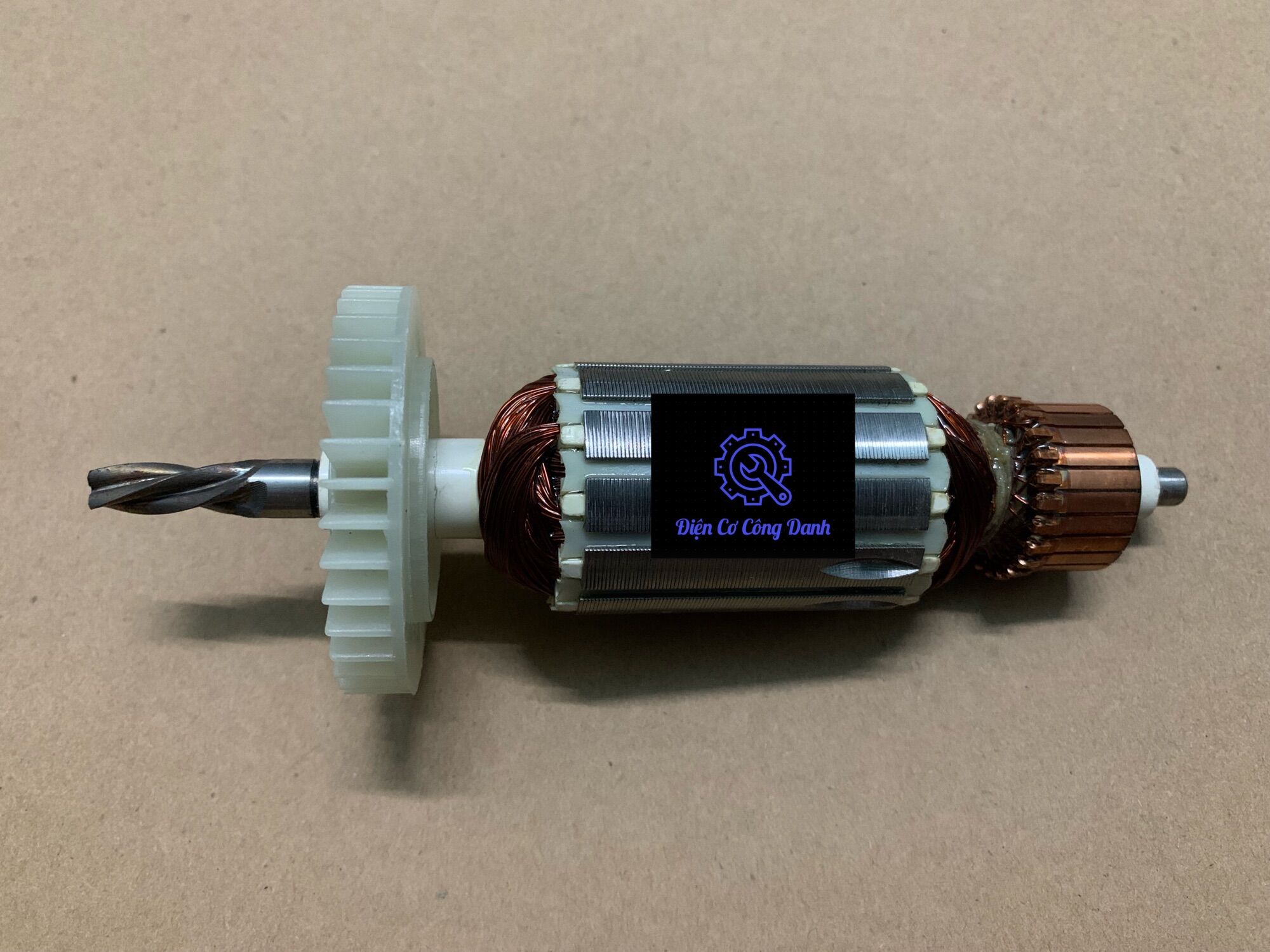 Rotor máy khoan búa cầm tay tg108136