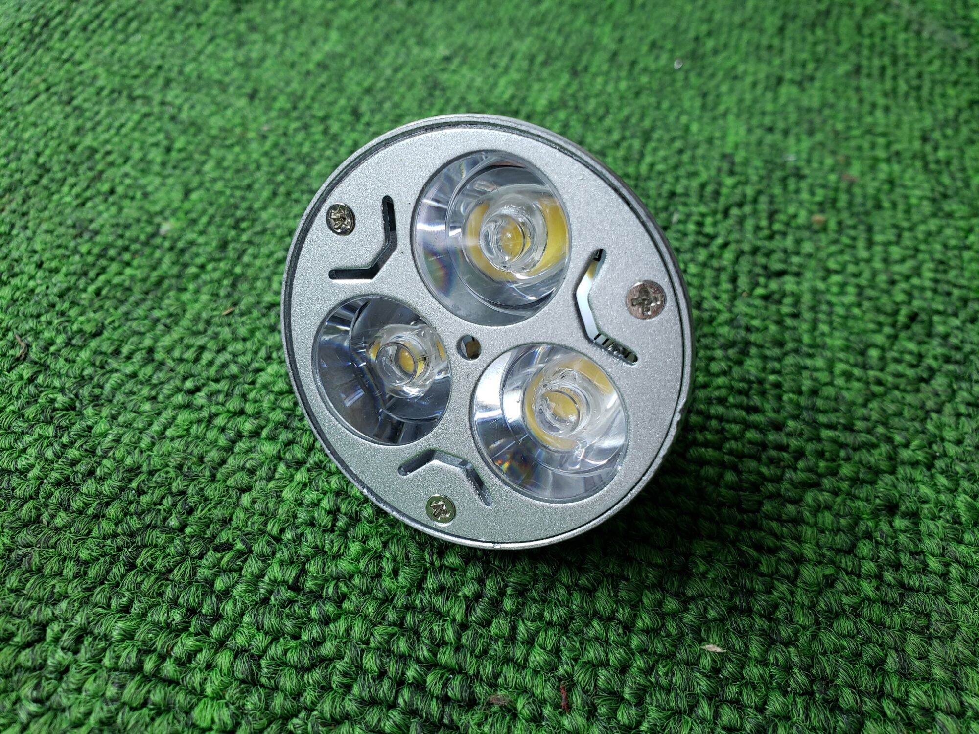 Đèn led âm Trần chiếu điểm 12w sáng vàng.