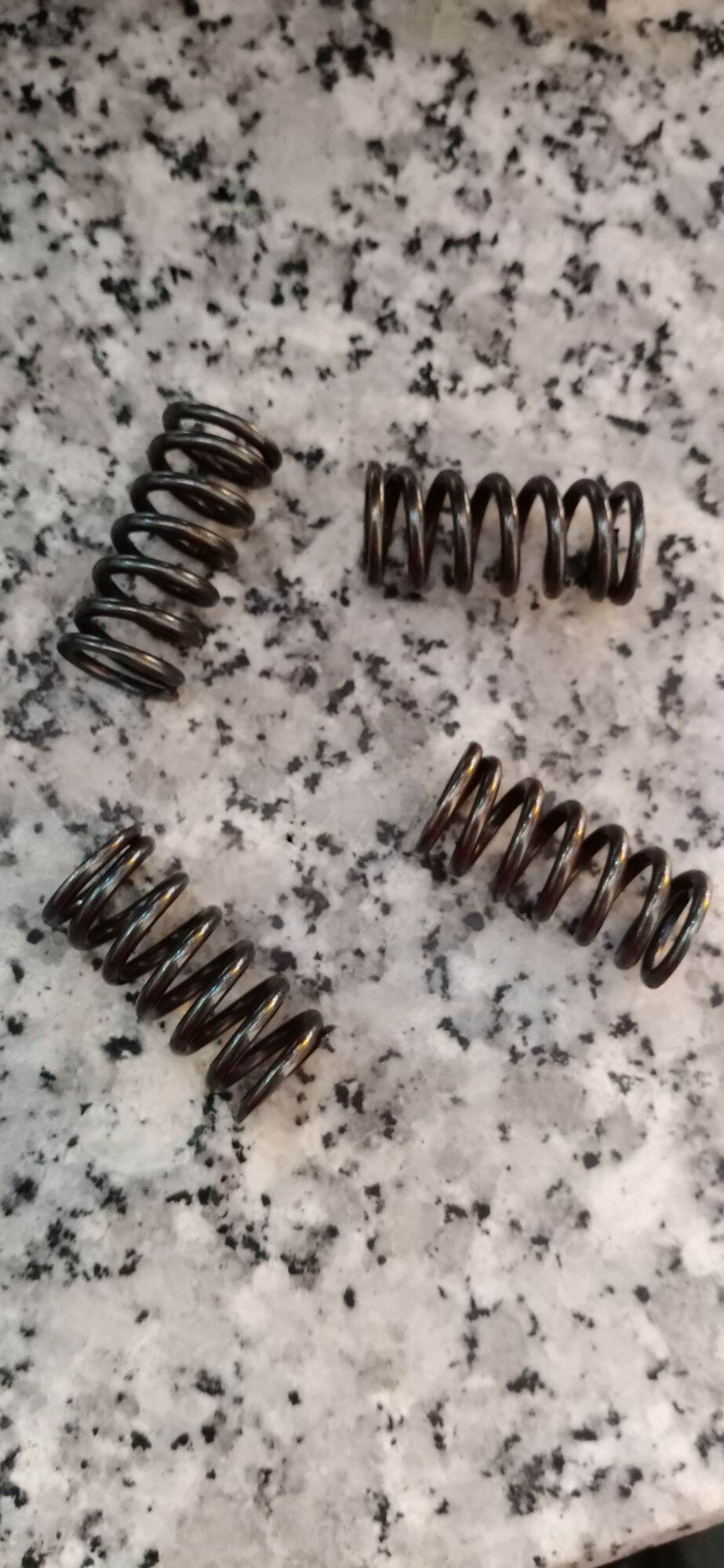 lò xo nồi ĐỘ dành cho xe SIRIUS FI (Bộ 4 cái)