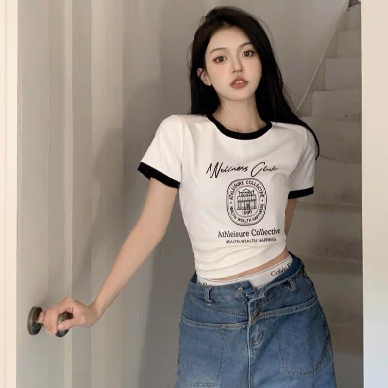 Áo croptop colective cổ viền BG