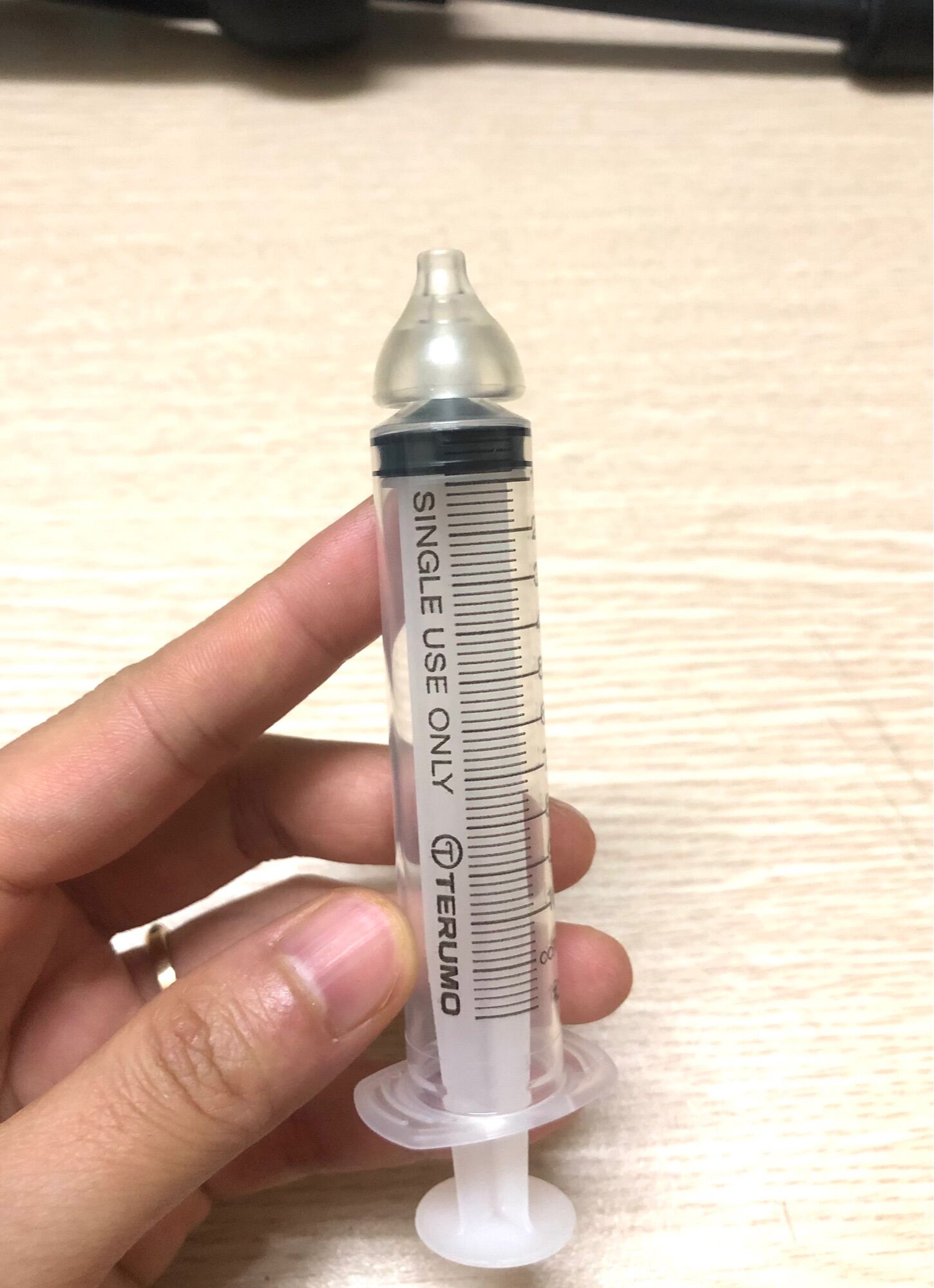 Dụng cụ đầu silicon rửa mũi cho bé ( 1 đầu rửa mũi)
