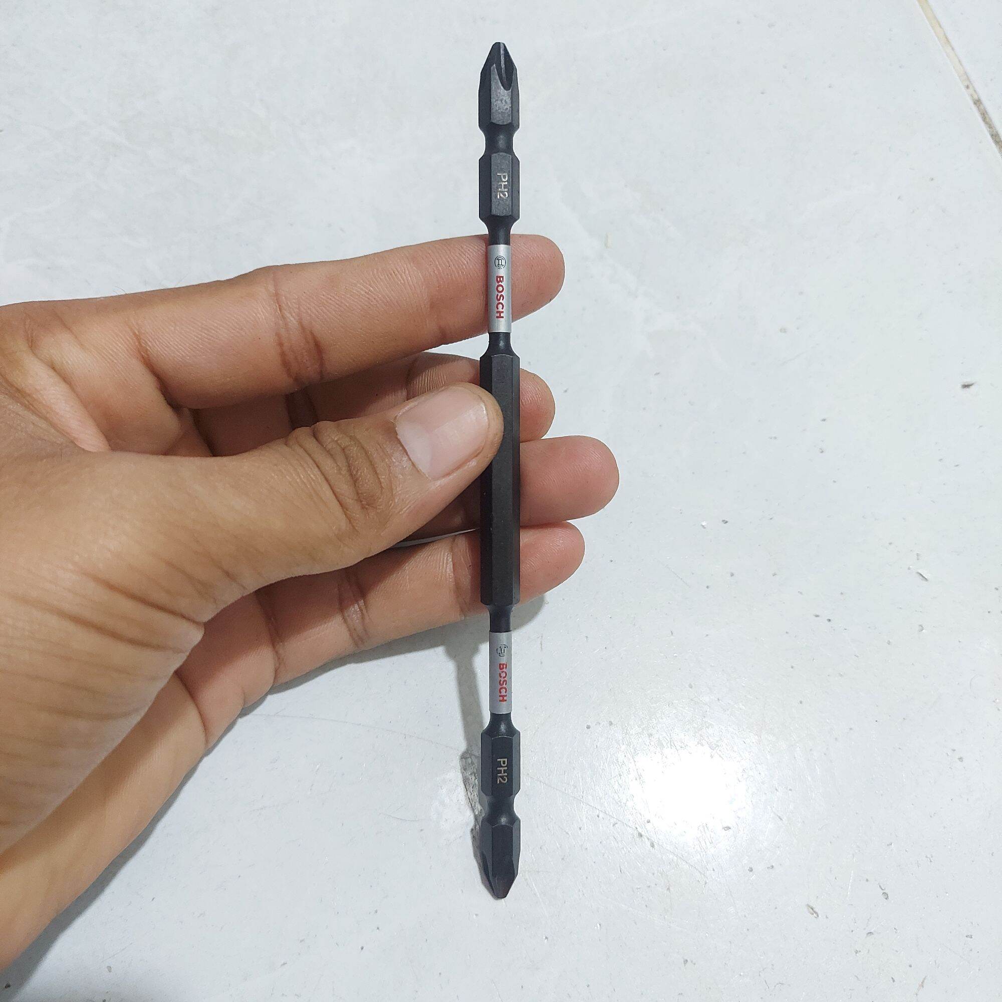 Một mũi vít bãi nhật PH2 hai đầu chất lượng