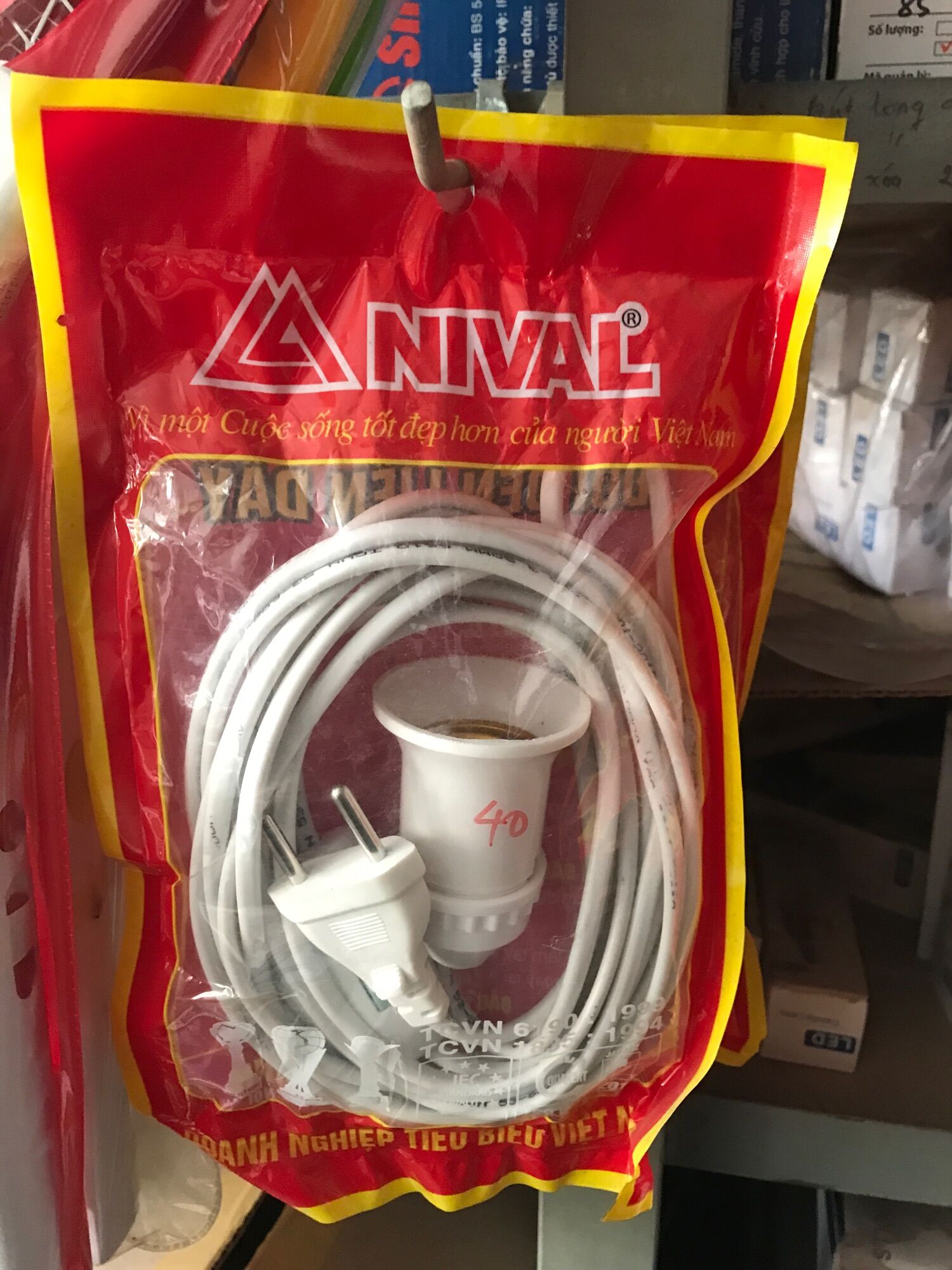 Đui đèn liền dây và công tắc Nival 2,5m , 5met