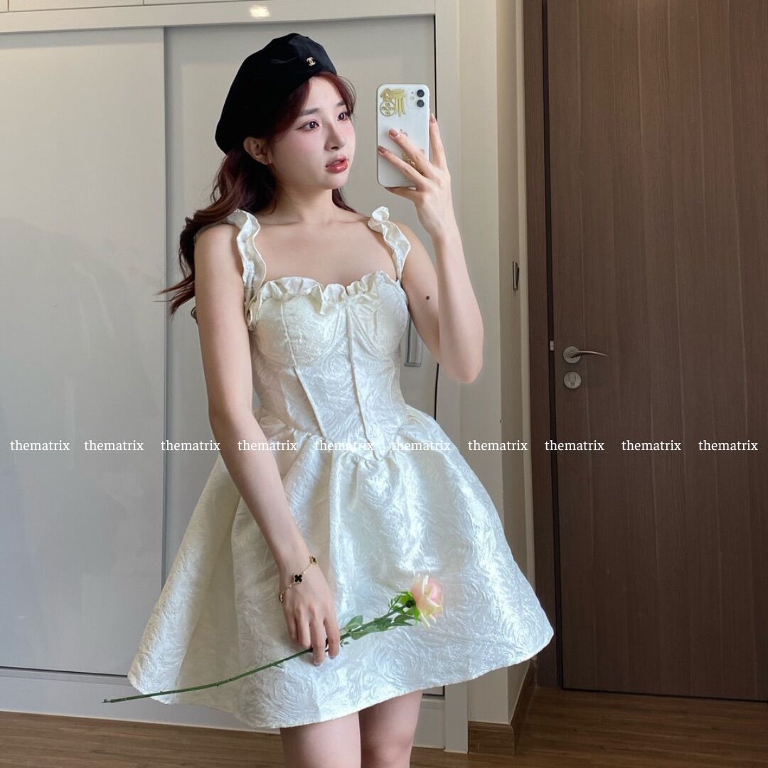 Váy gấm hoa hai dây (ảnh thật tự chụp)