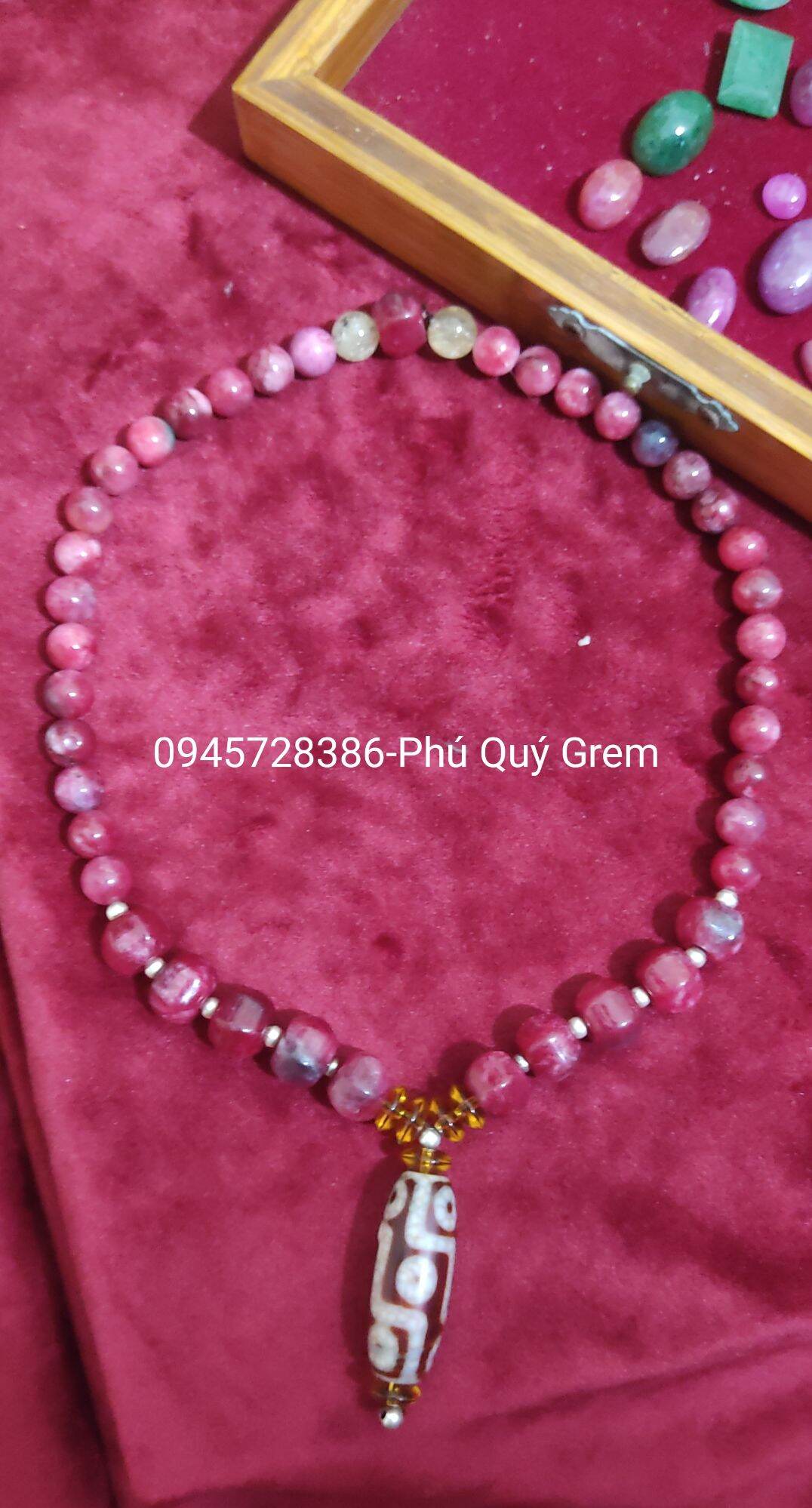 Vòng đeo cổ Ruby Nam Phi mix Dzi 9m và bi bạc , thạch anh tóc tự nhiên