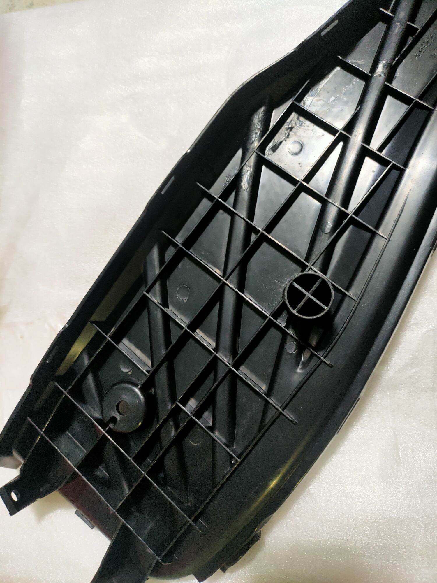Sàn lót chân Suzuki Hayate SC đời đầu