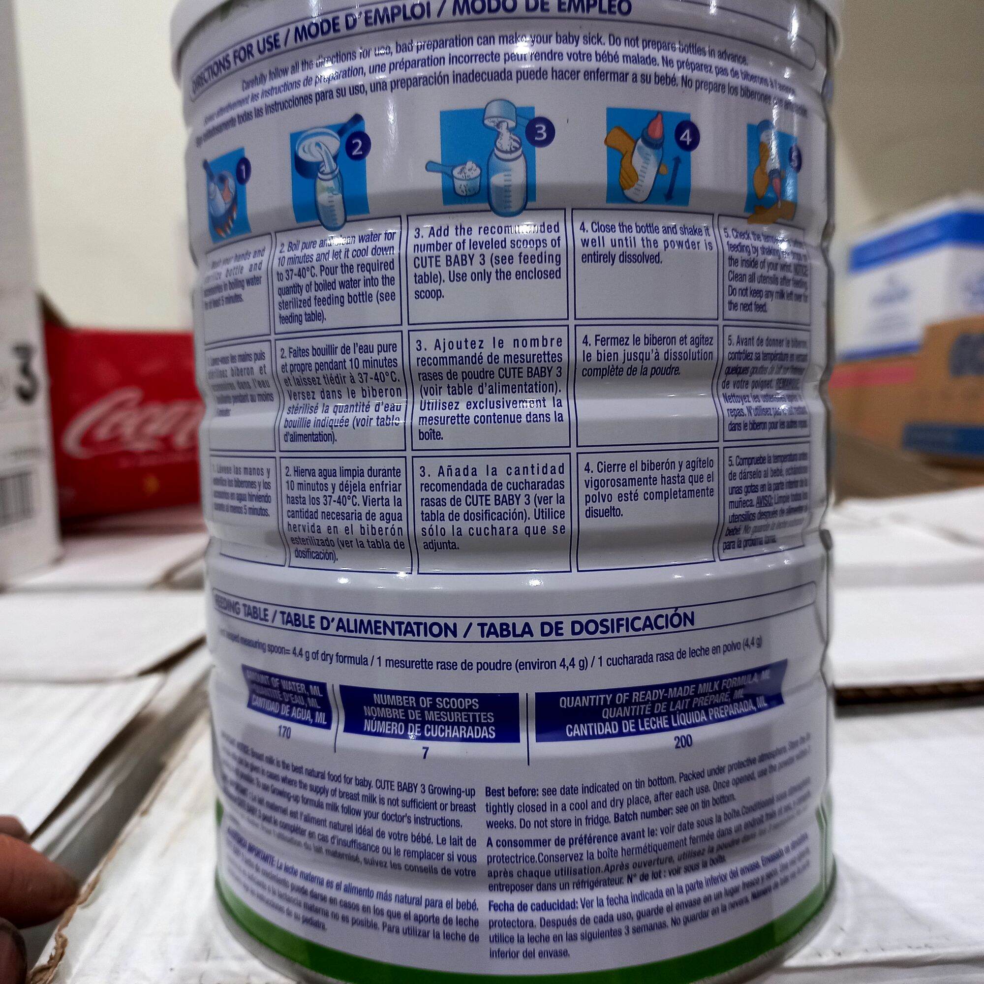 Sữa bột còn date (900g)