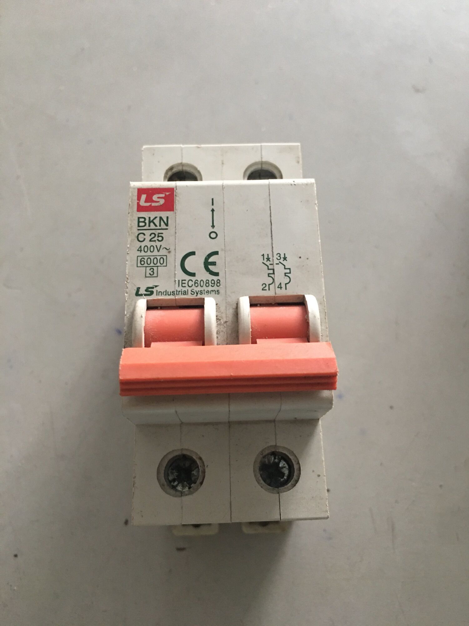 APTOMAT- CẦU DAO TỰ ĐÔNG MCB 2P- HAVELL - ẤN ĐỘ