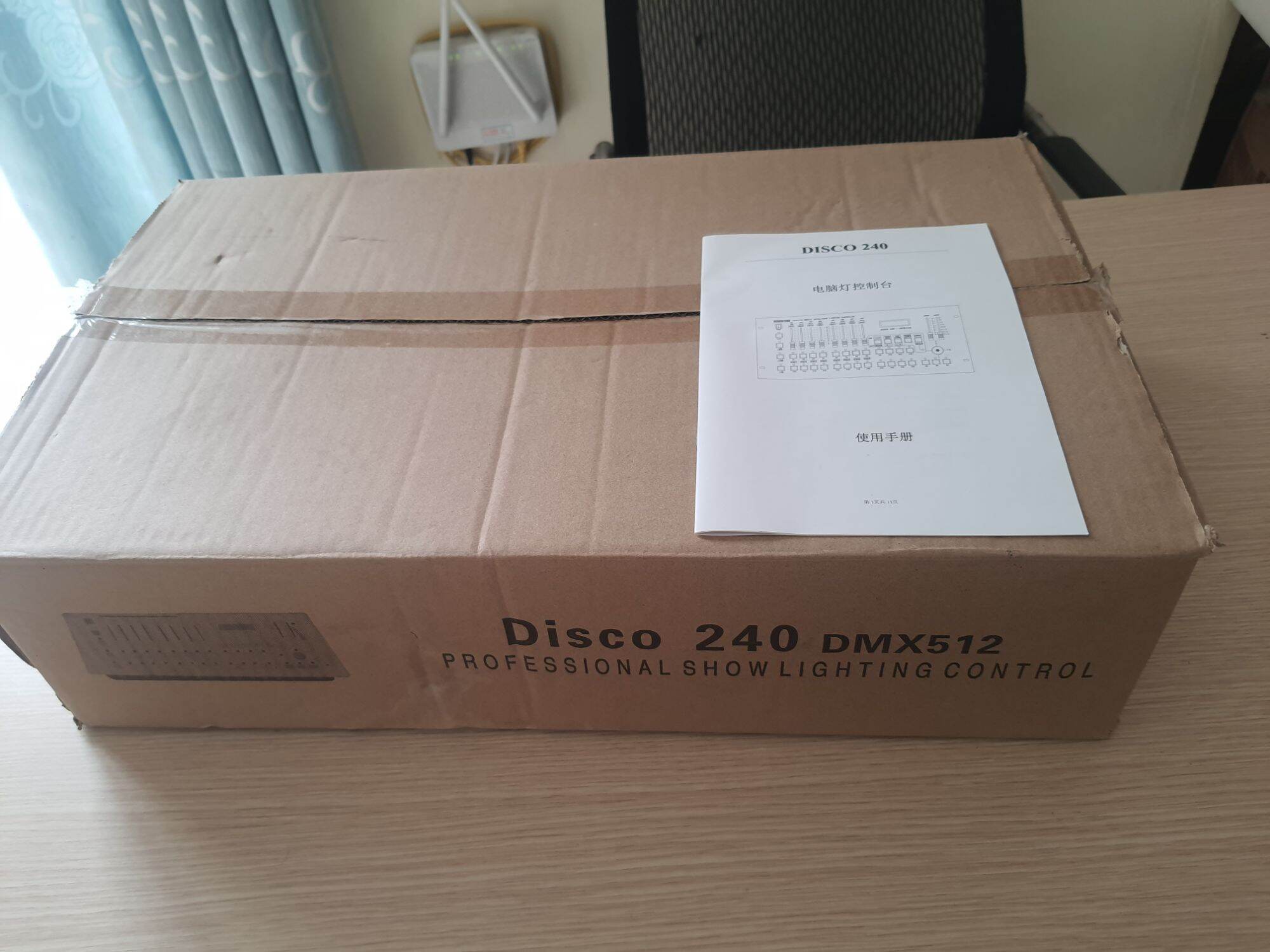 Bàn điều khiển đèn sân khấu Disco 240