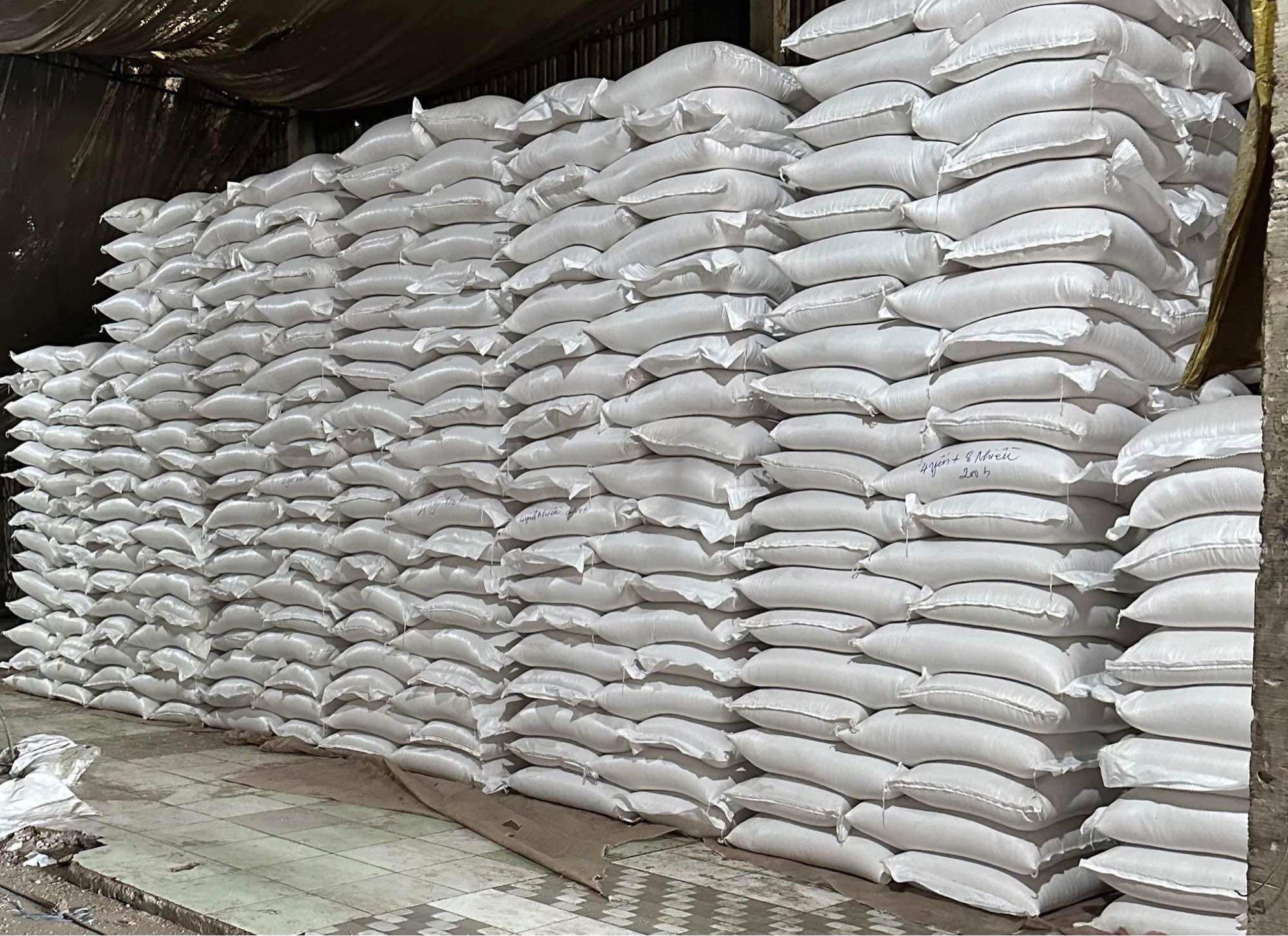 Gạo Thơm Lài túi 2kg dẻo mềm thơm nở ít