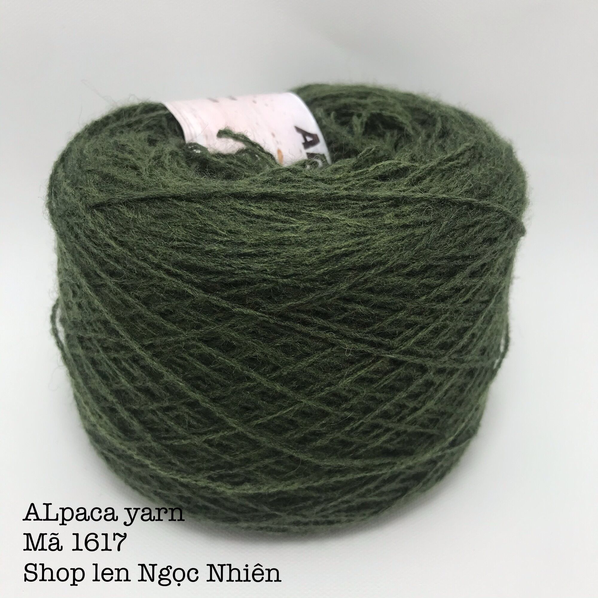 Len Alpaca mềm,  xốp  và vô cùng nhẹ .