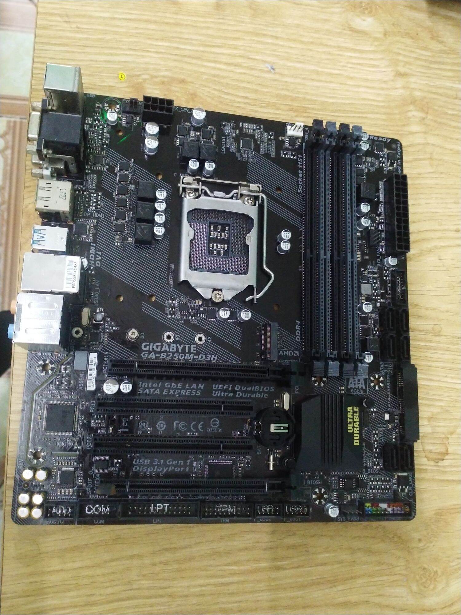 mainboard gigabyte b250  (4khe)