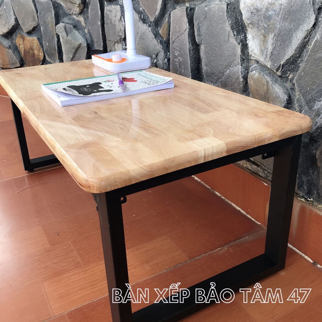 Bàn gỗ cao su ngồi bệt chân săt gấp (50*100 cao 32cm)