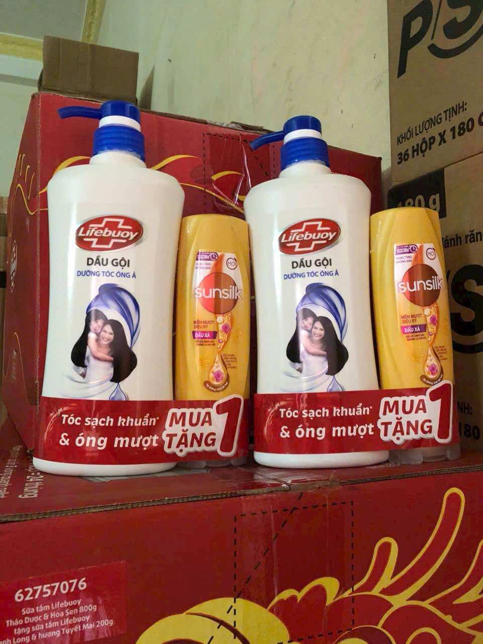 Dầu gội Lifebuoy 640g (Xanh Óng Ả, Đỏ Mềm Mượt Kháng Khuẩn)