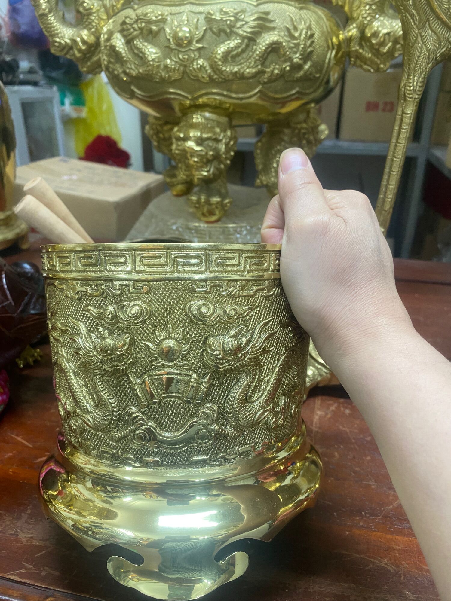 Bát hương thờ bằng đồng đường kính 16cm nặng 2,1kg