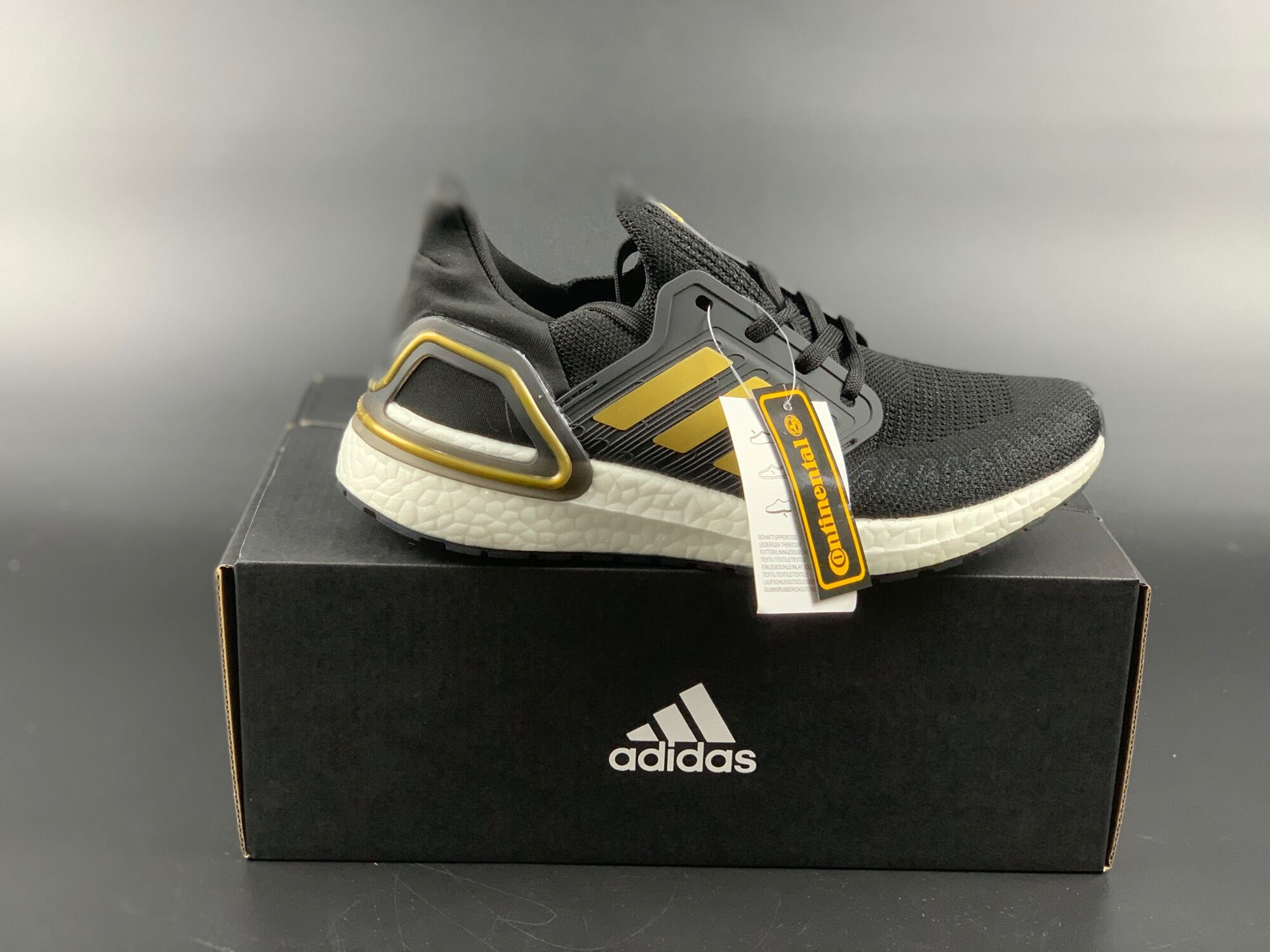 Giày thể thao/ Sneaker Ultra boost 6.0 đen vàng (Full box)