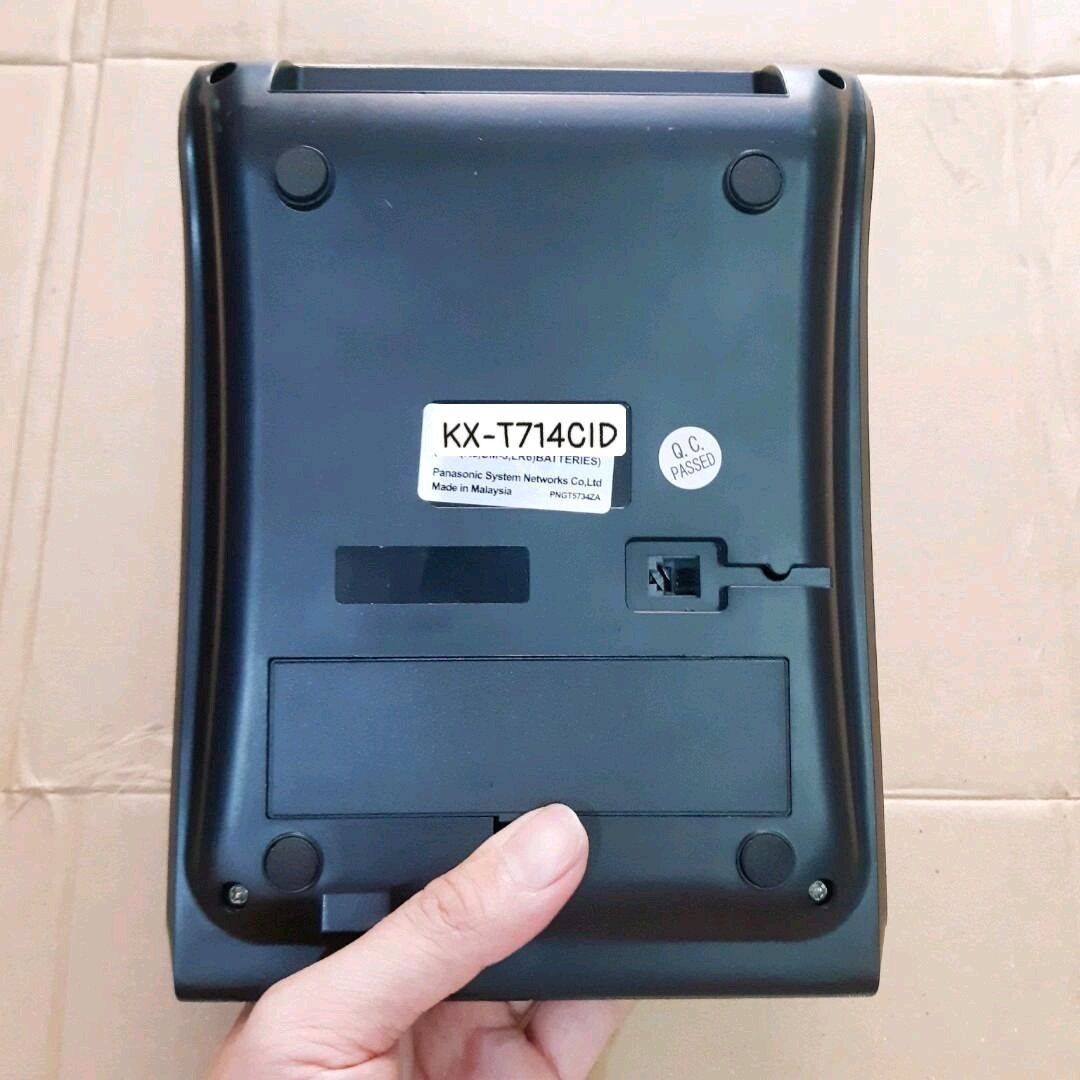 Điện Thoại Để Bàn KX-T714CID