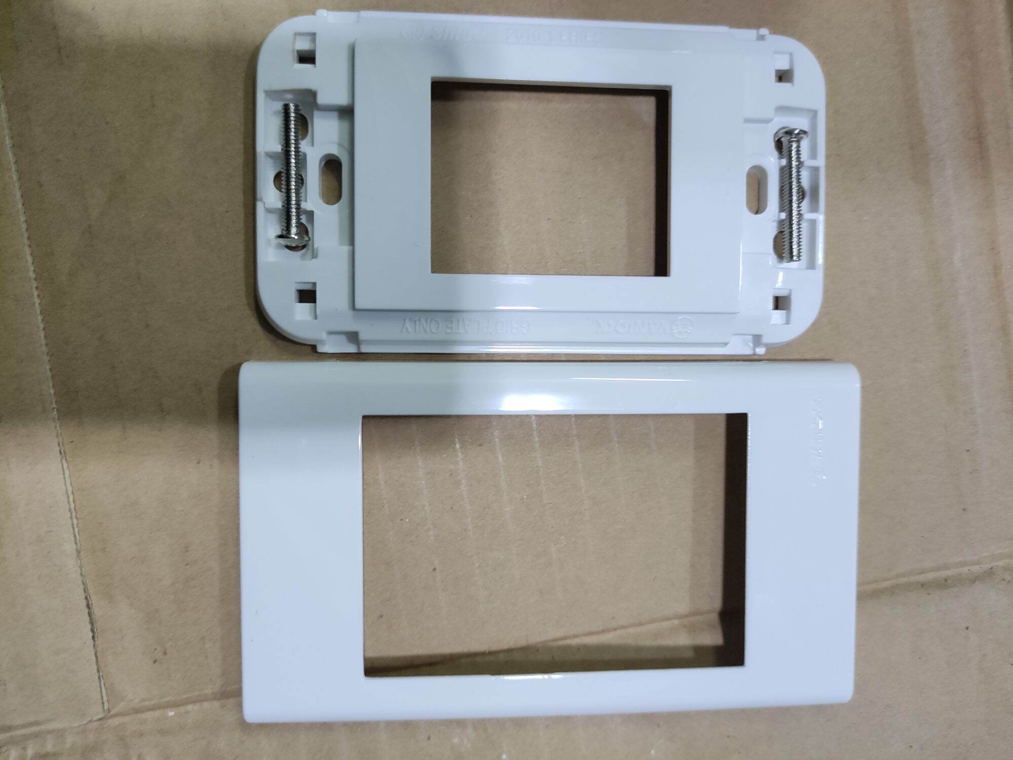 Mặt chứa cb 2 pha sino chính hãng