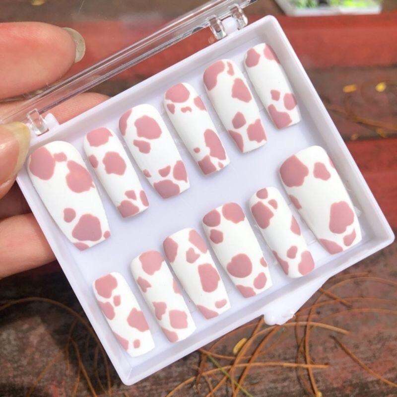 Móng úp nailbox bò sữa hồng