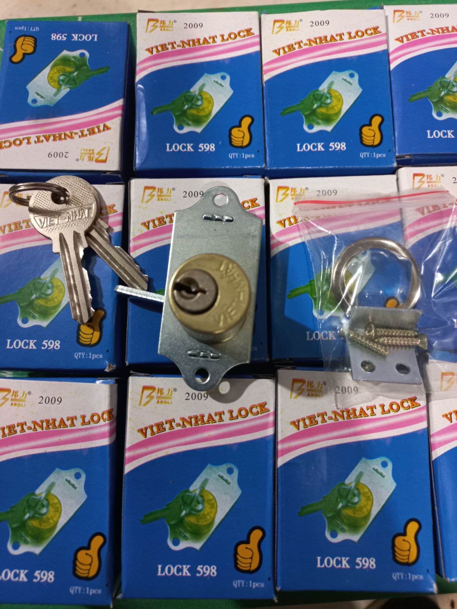 Khóa tủ nội thất,tủ gỗ ,tấm đầu giường việt nhật 589 chính hãng