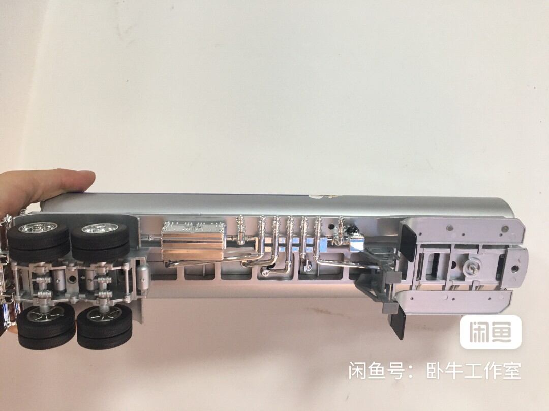 Xe mô hình rơ moóc bồn 1:32