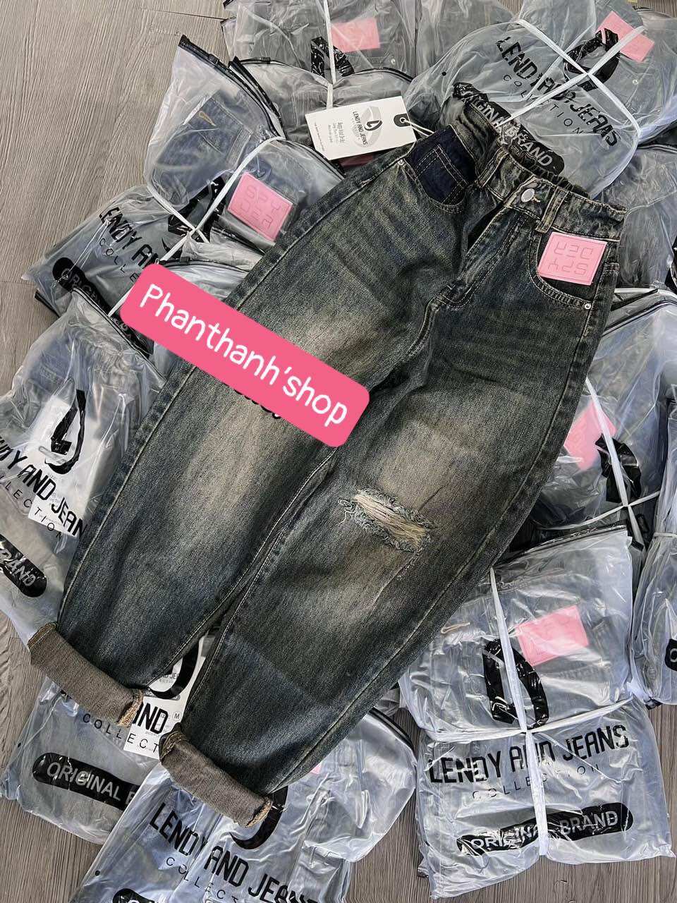 Quần baggy QC - jeans lưng chun tag hồng