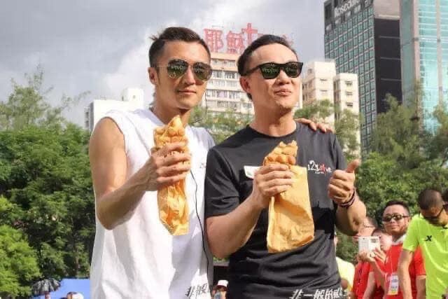 Bột bánh trứng gà non ( socola )
