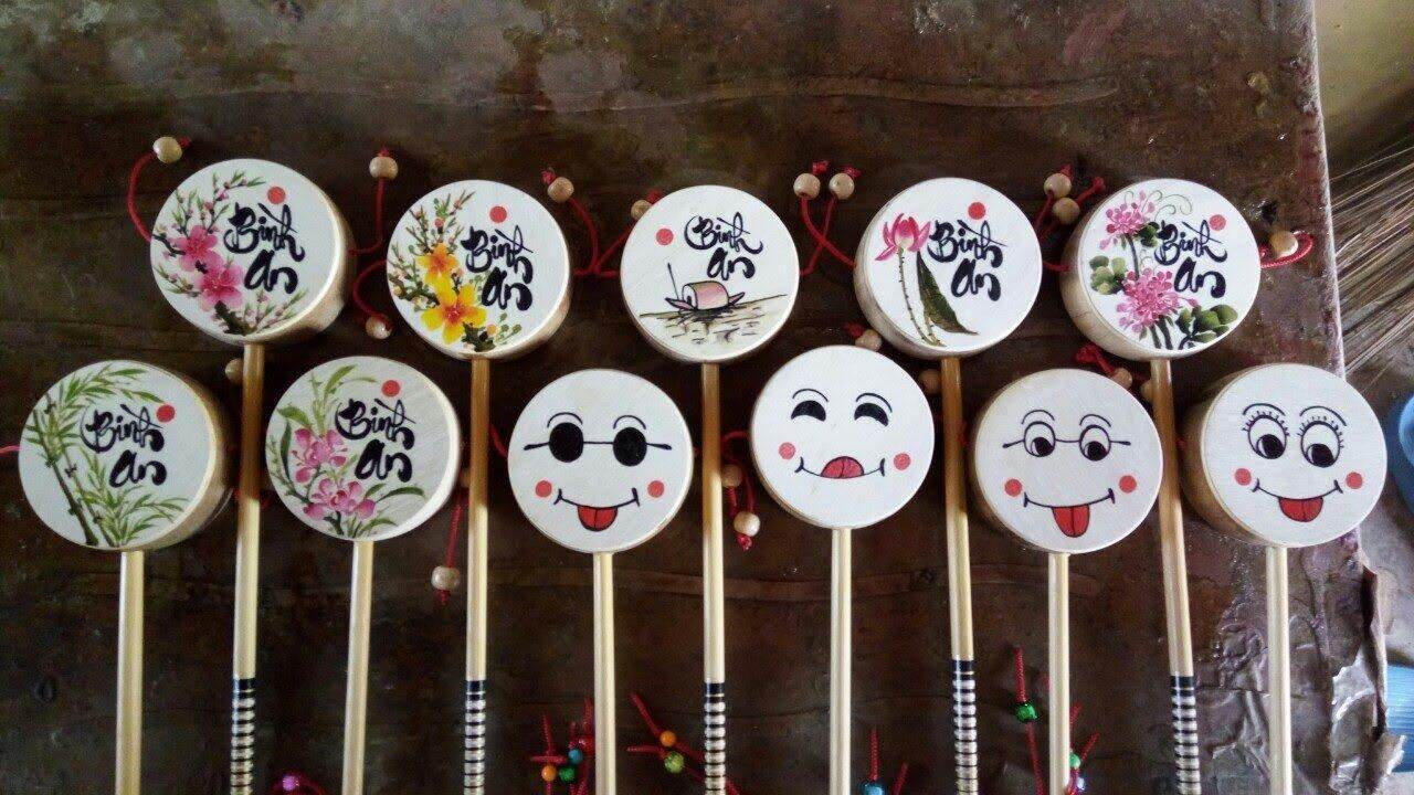 Trống lắc quà tặng mỹ nghệ ,làm thủ công tại xưởng, viết thư pháp, "tên+thơ" theo yêu cầu...(MNLN13)