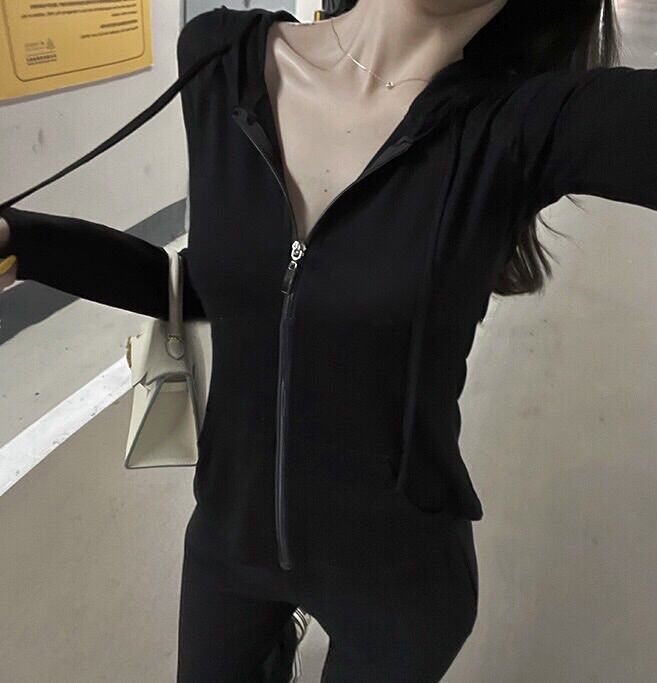 Áo khoác thun dài tay ôm body