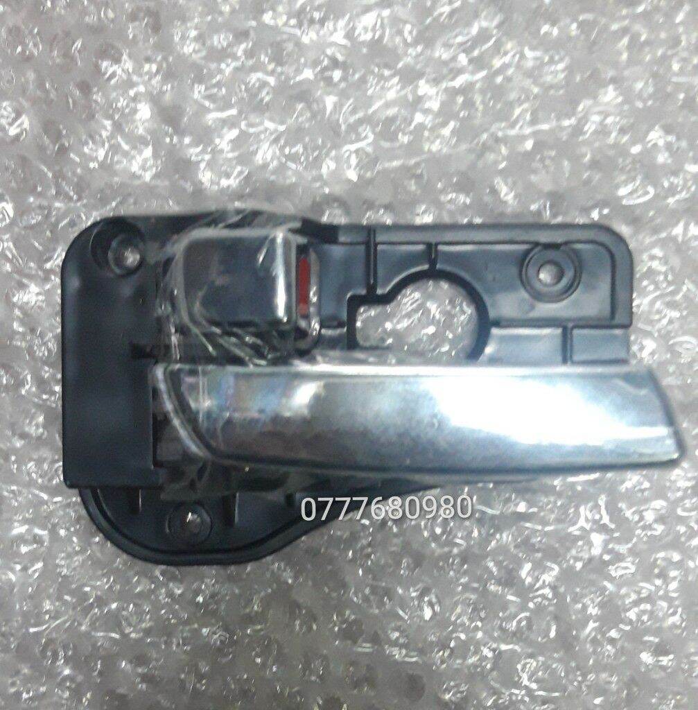 TAY MỞ CỬA TRONG KIA CARENS