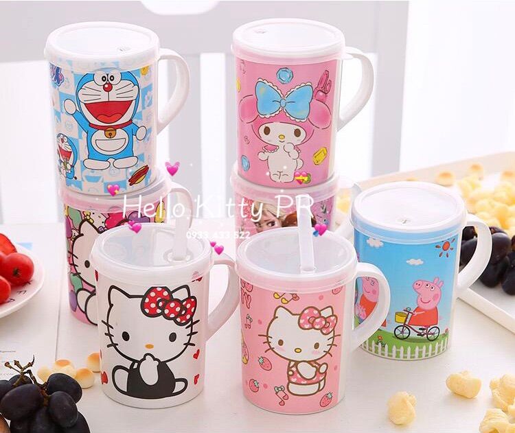 Ly nhựa melamine có nắp Hello Kitty - Doremon