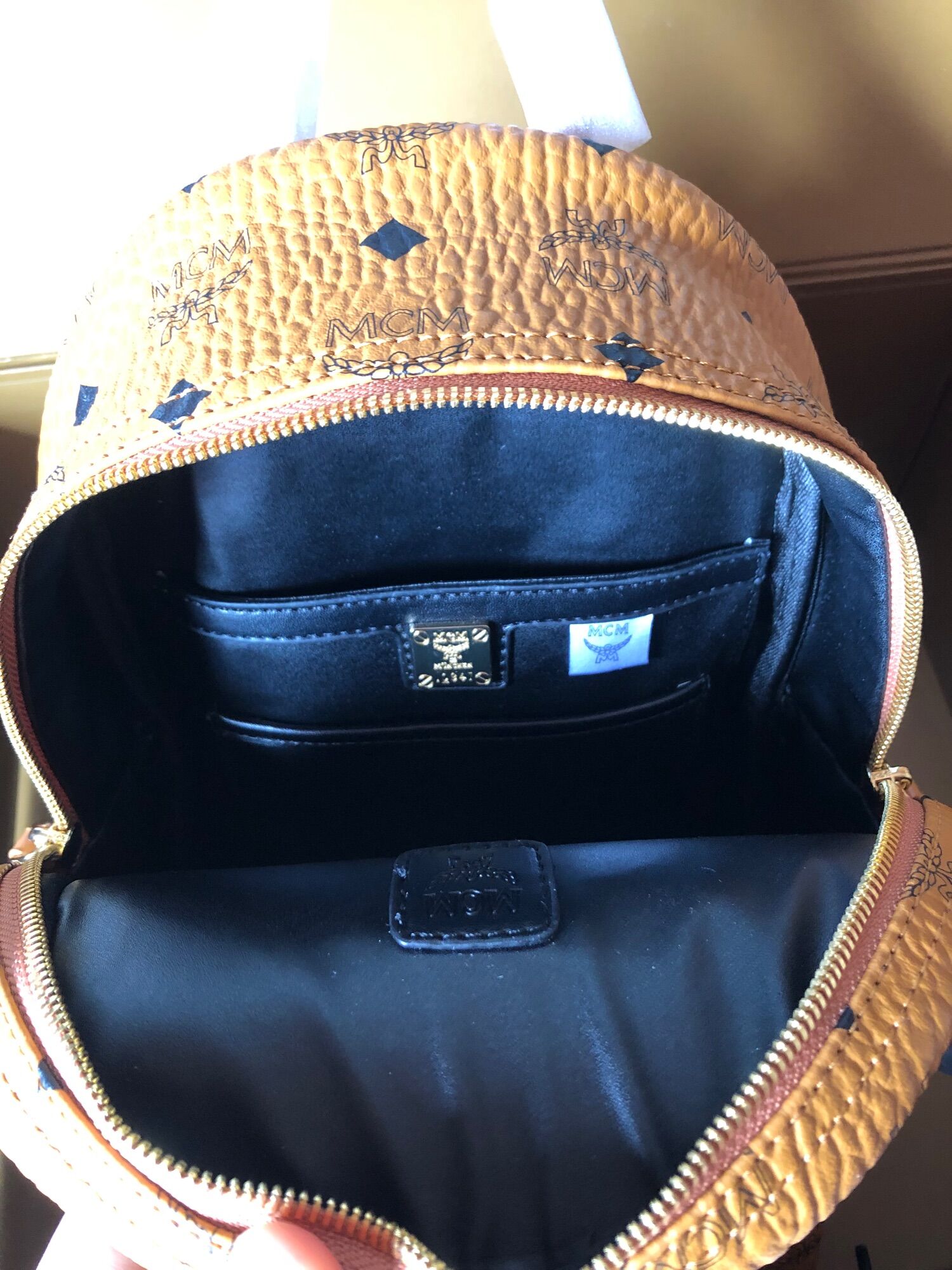 Balo m.c.m size 27