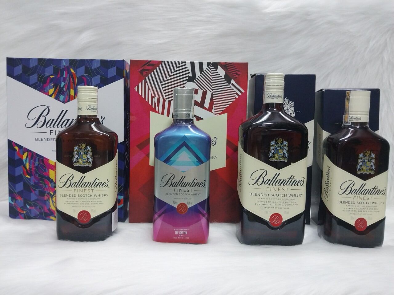 Ballantine's finest 1000 ml ( ko hộp)