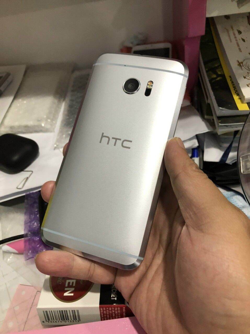 hTC 10