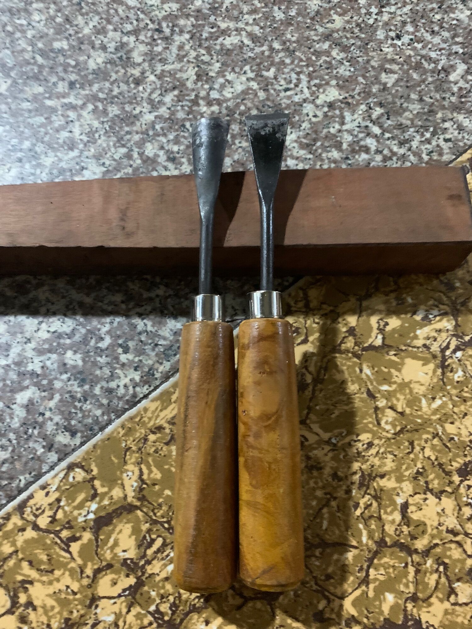 - đục gỗ bon sai- hung chi