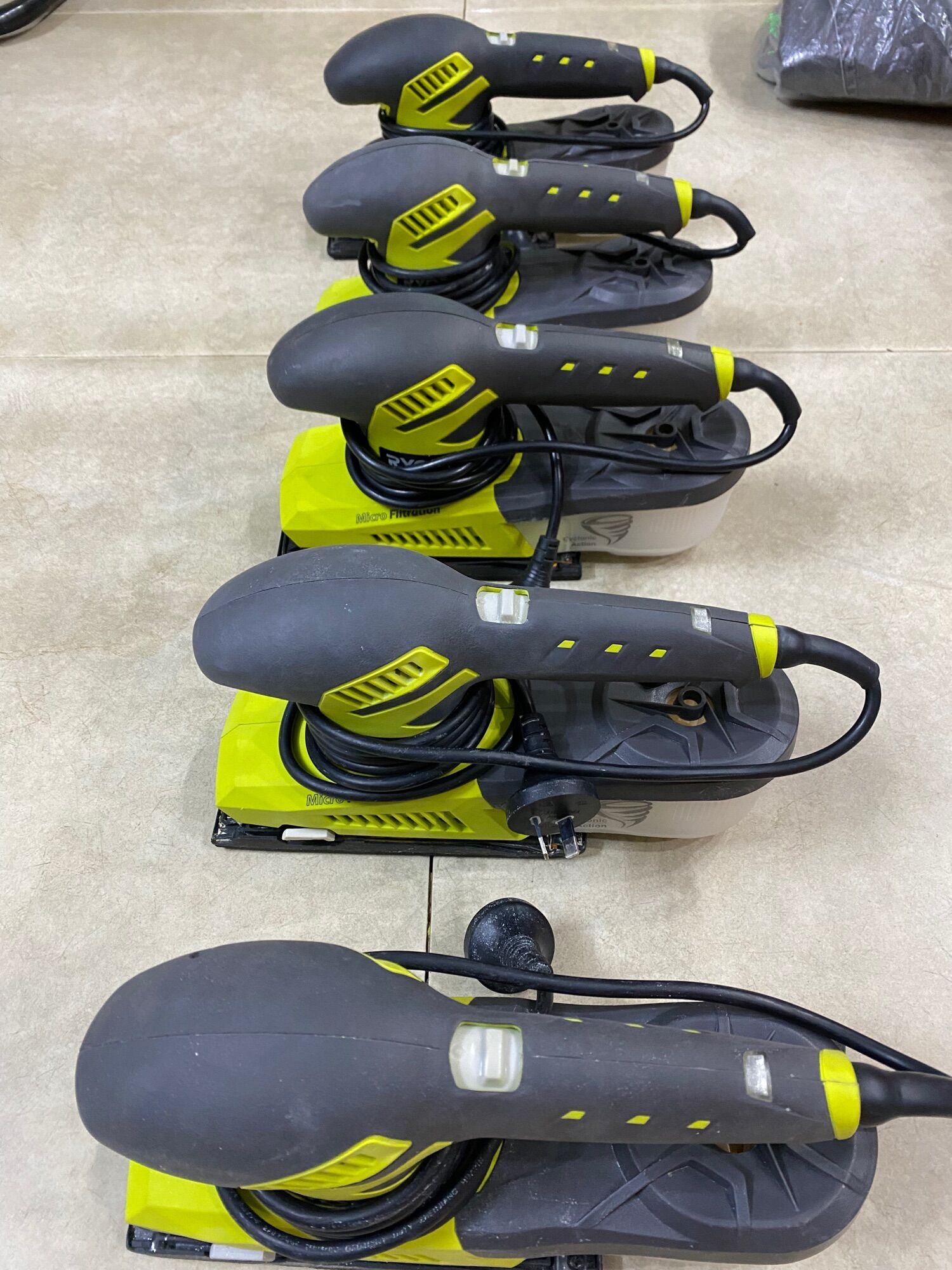 Máy chà nhám điện Ryobi