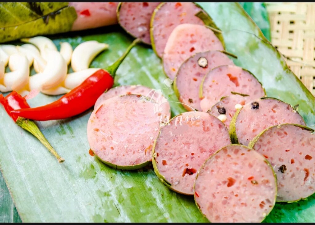 1 cay nem chua đặc sản bình định(1_cây 400gram)