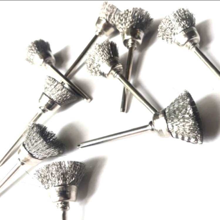 Chổi chén thép đánh gỉ 16mm cán 3mm