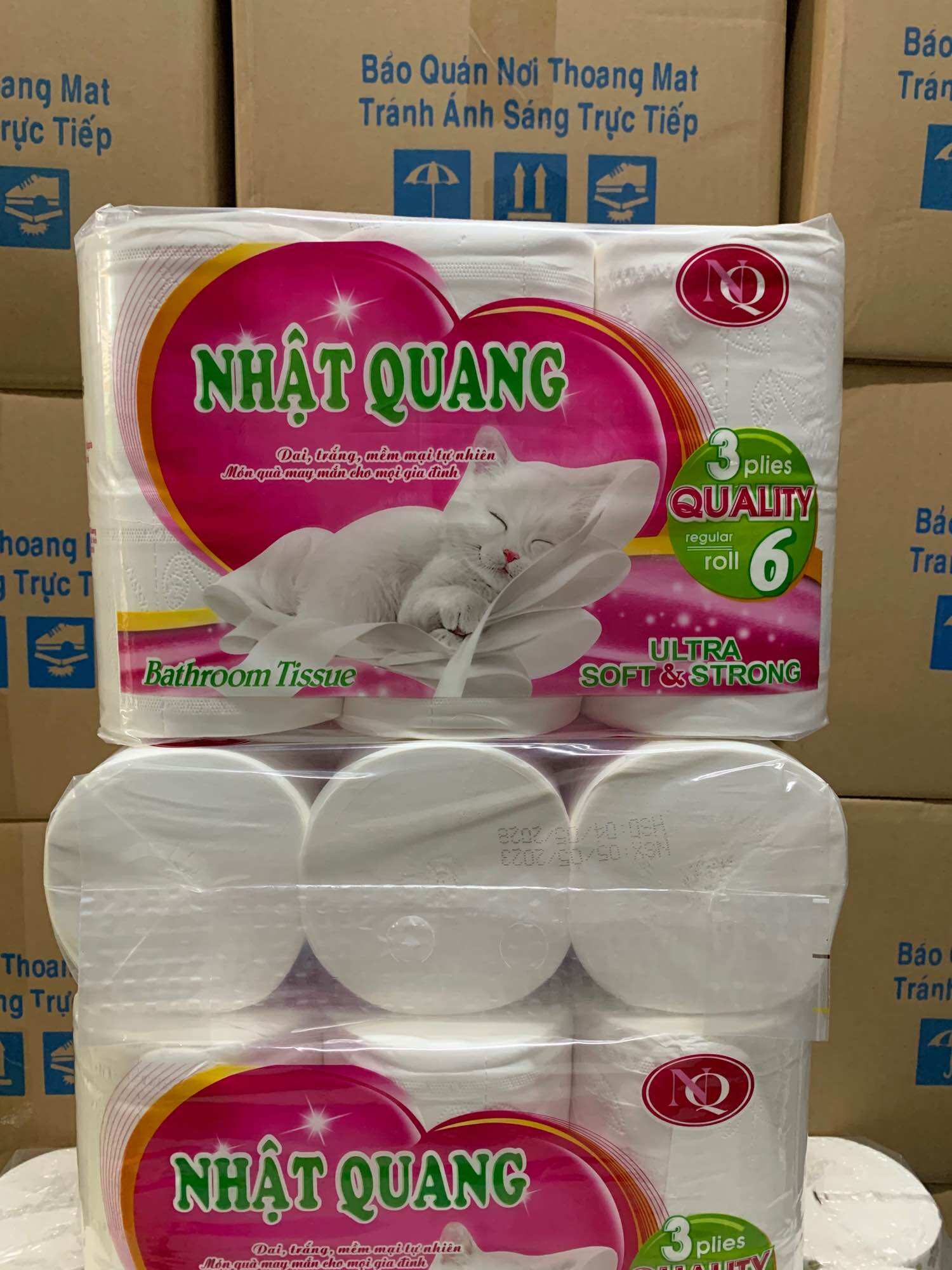 Giấy vệ sinh 6 cuộn không lõi cao cấp nhật quang- giấy lụa 3 lớp mềm mịn và dai