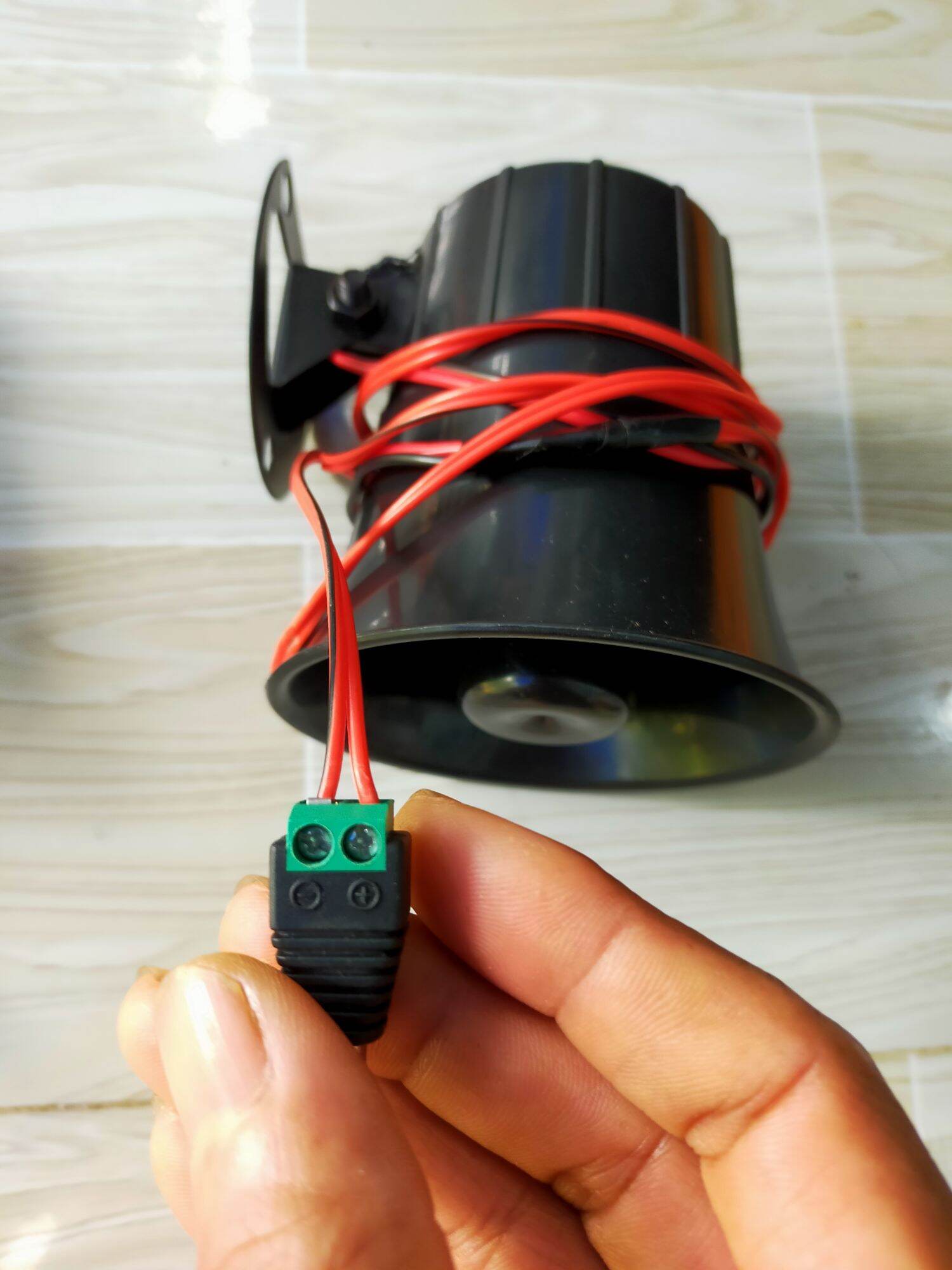 Thiết bị chống trộm cây cảnh, cây kiểng