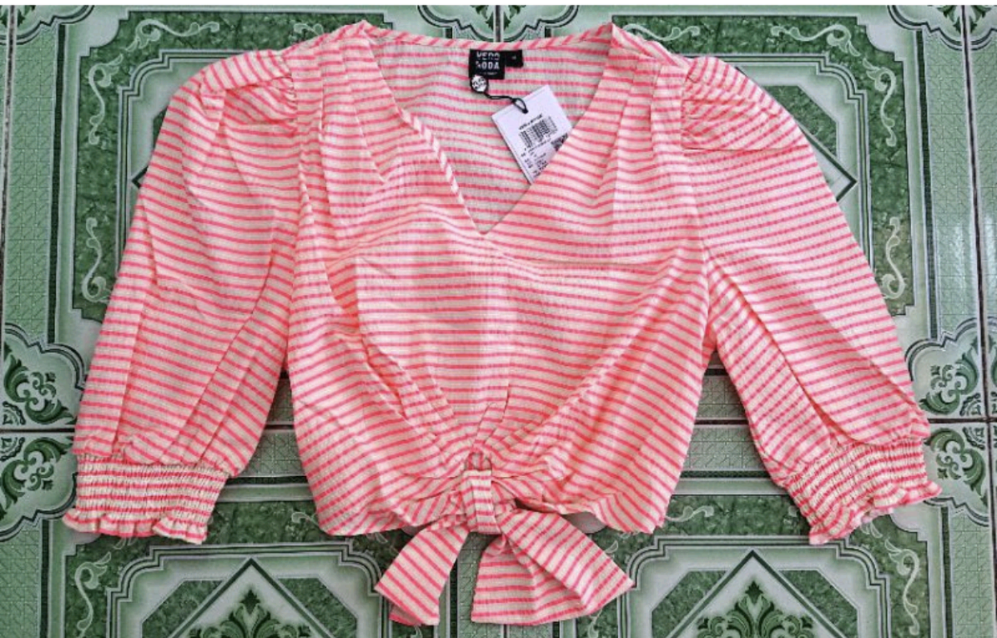 Áo crop top cổ v tay phồng buộc nơ eo hàng hiệu