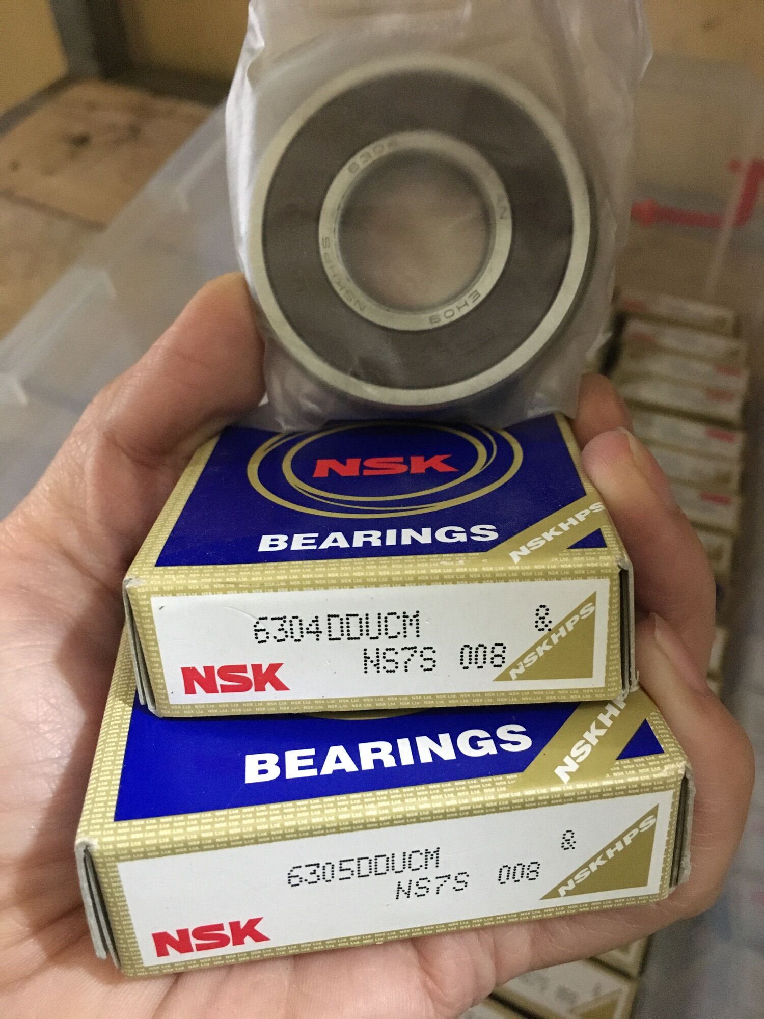 Vòng bi 6304, 6305-ddu nsk hai nắp, bạc đạn