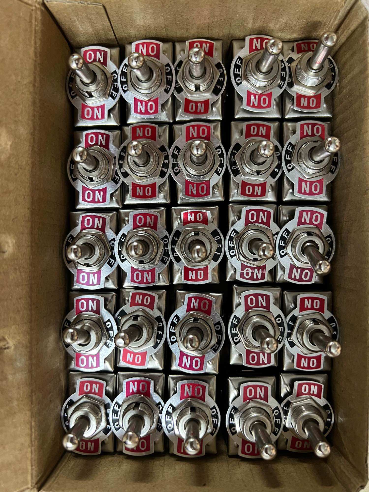 Công Tắc 6P 10A 3 Chấu 6 Chân, Đảo chiều động cơ
