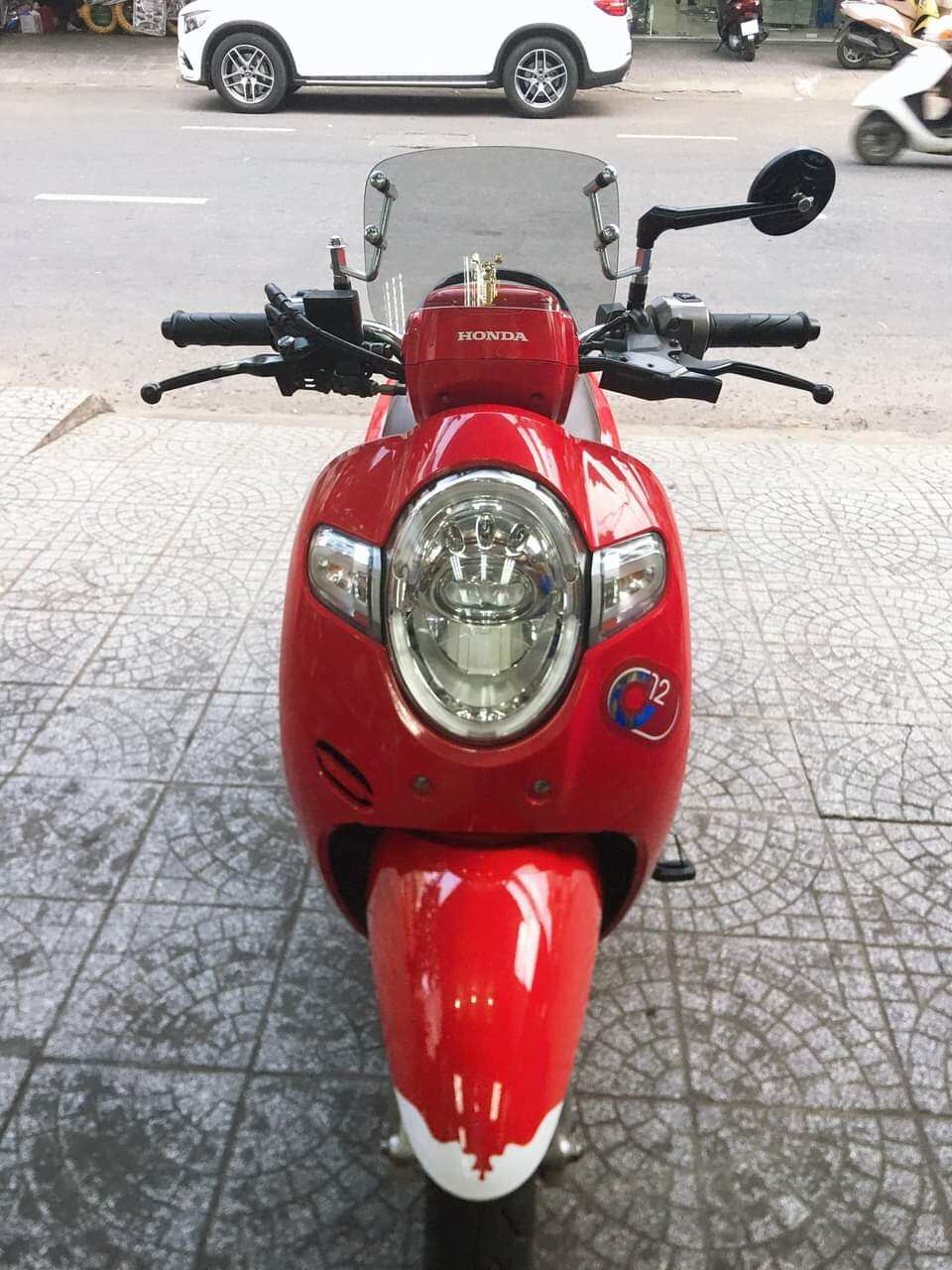 Kính chắn gió Scoopy