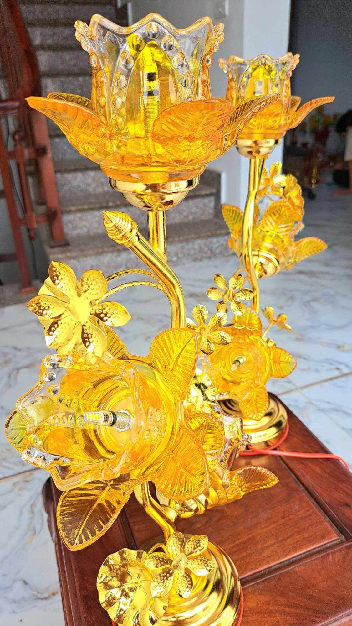 Đèn thờ thủy tinh hoa 3 bông hoa sen bóng đèn léd tiết kiệm điện năng nhiều kích cỡ