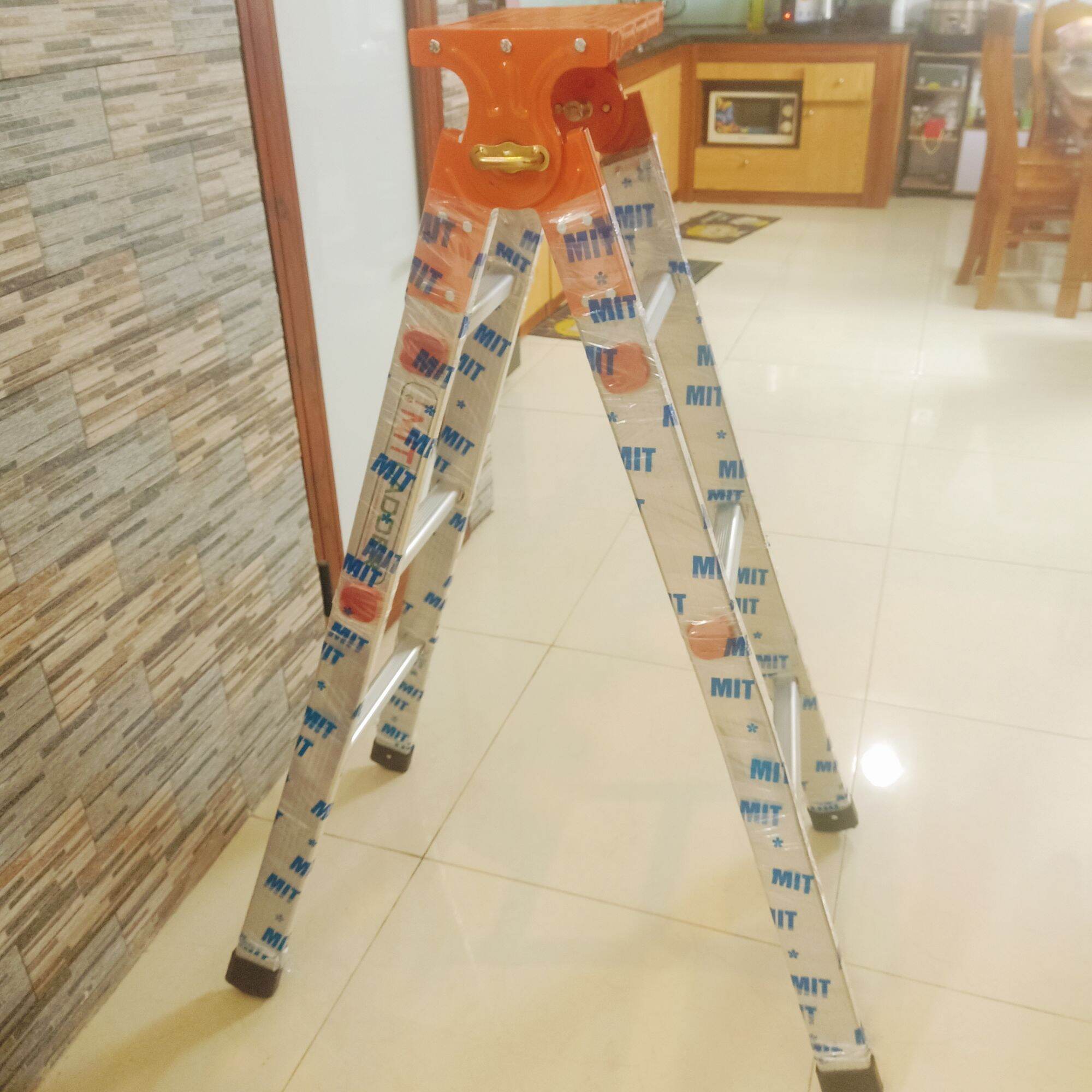 Thang nhôm chữ A cao 1,2m