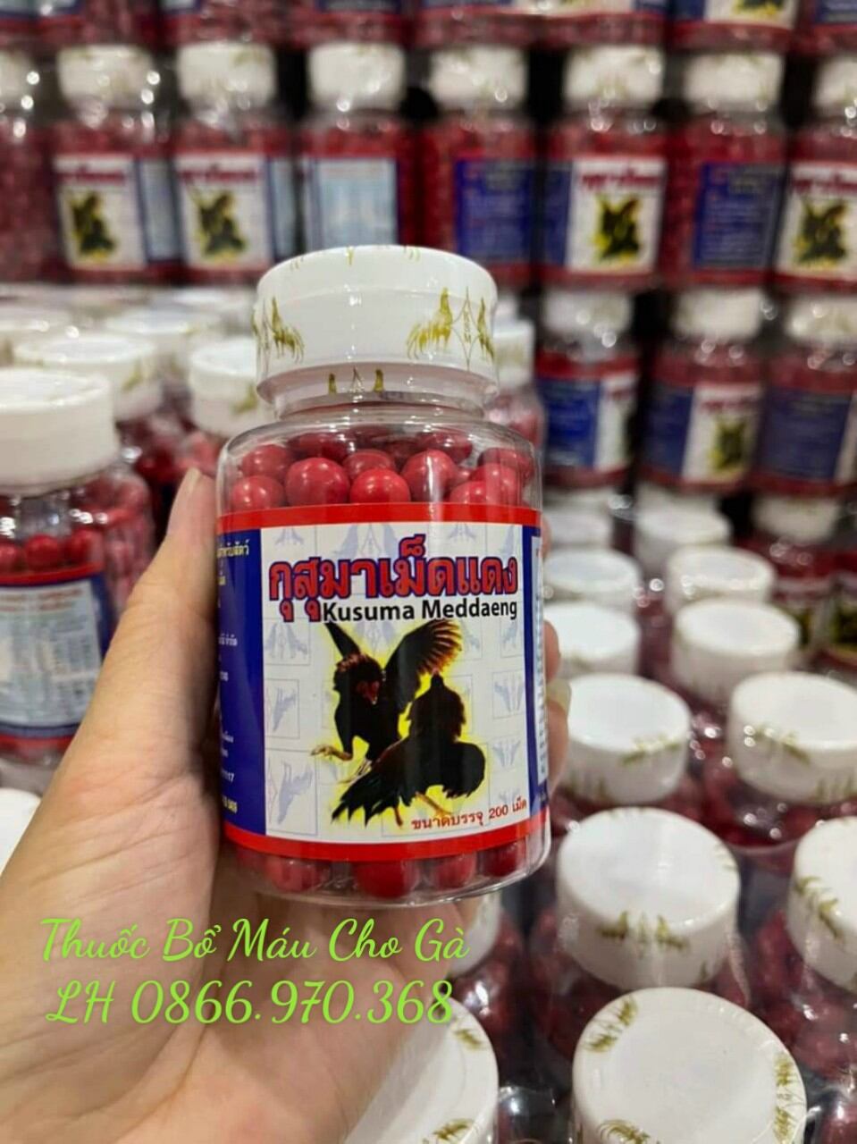 T.huốc bổ máu kusuma meddaeng 
💥💥💥công dụng : 
👉👉👉giúp gà cung cấp ôxy và lưu thông khí huyết
👉👉👉bồi bổ máu và giúp gà sung sức , khỏe, đỏ đẹp
👉