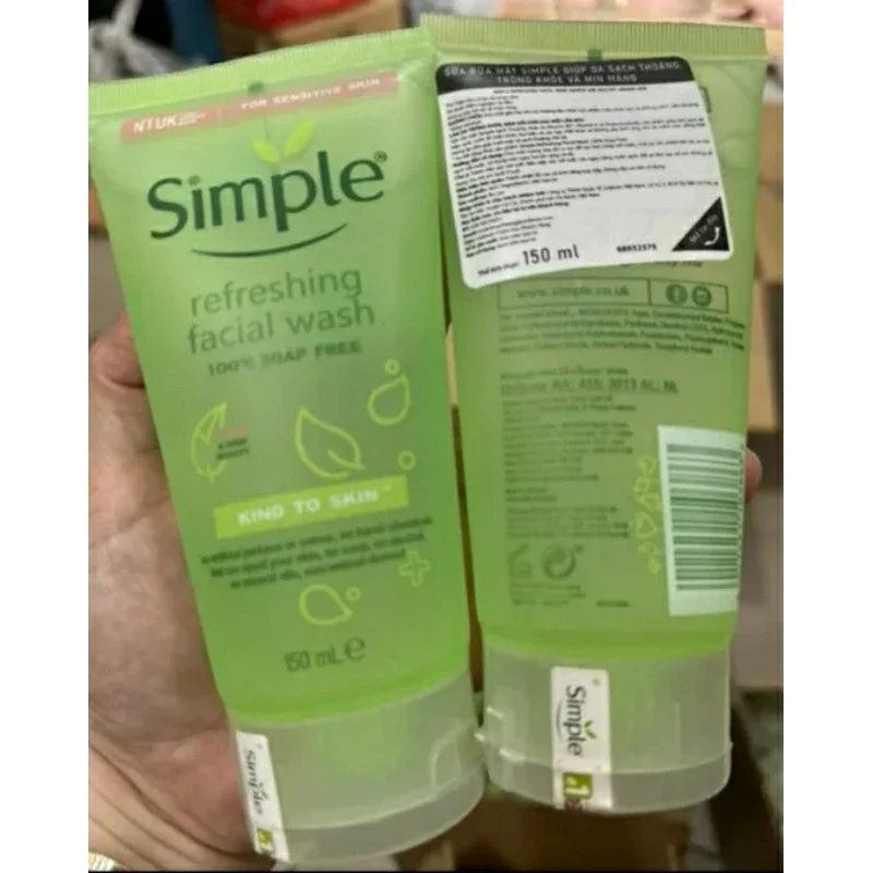 Sữa rửa mặt simple 150ml
