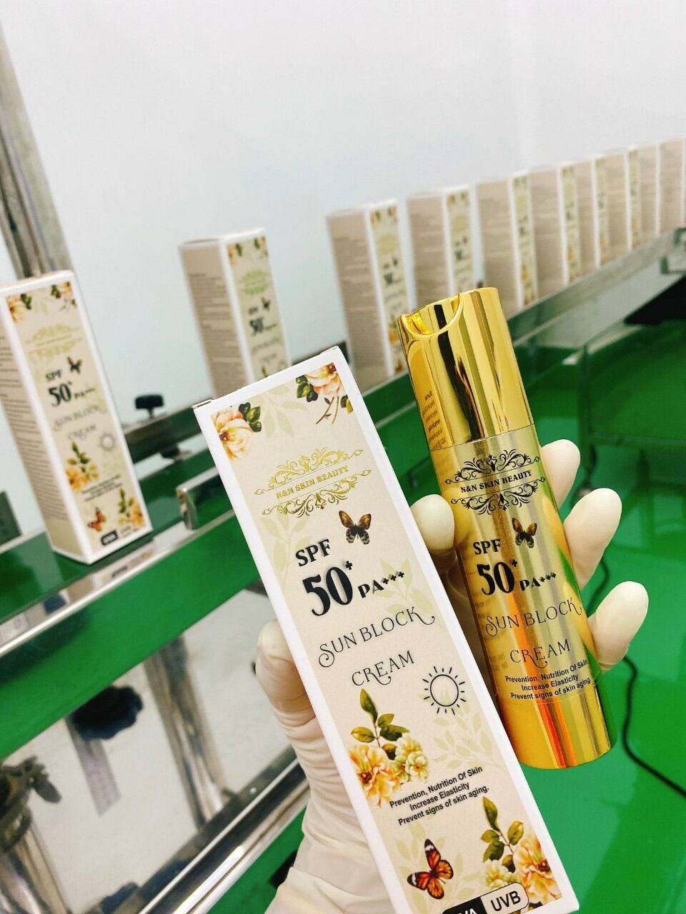 KEM CHỐNG NẮNG COLLAGEN CAO CẤP